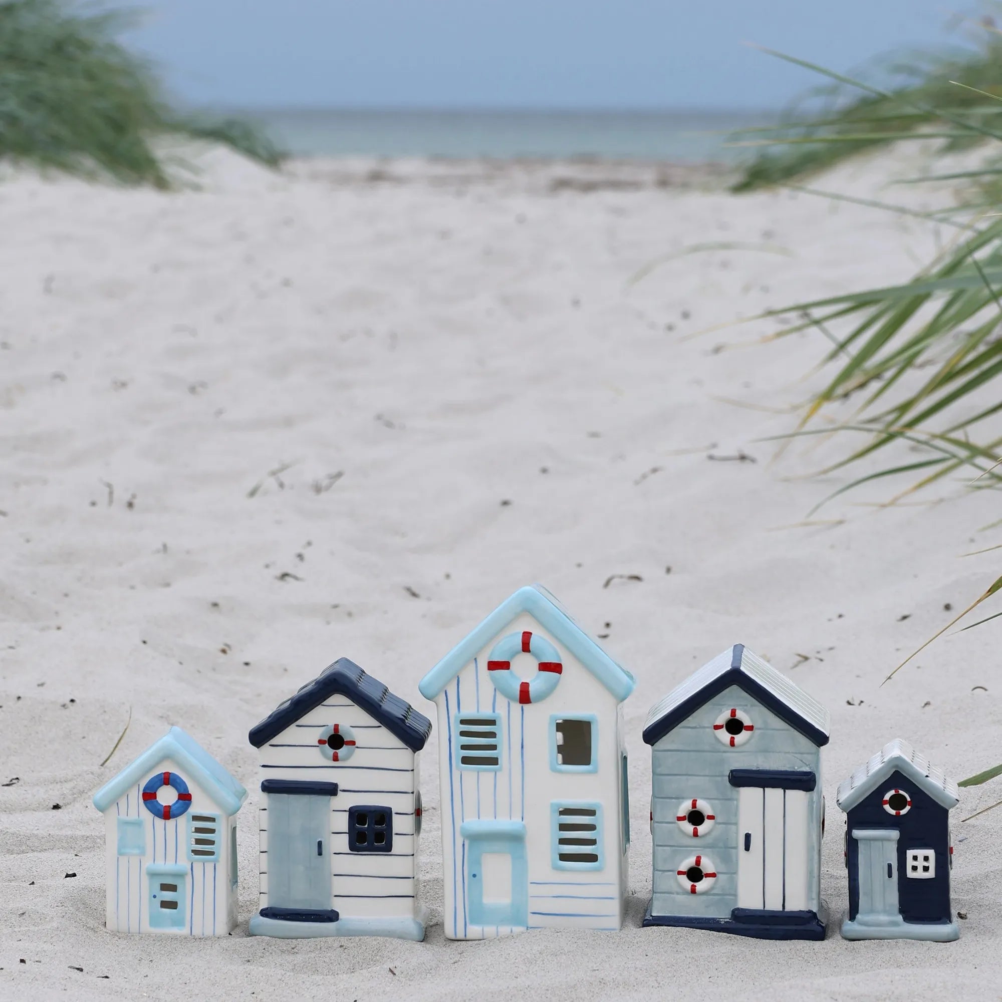 Chic Antique Strandhaus "Ocean" dunkelblau Keramik 10 cm handbemalt