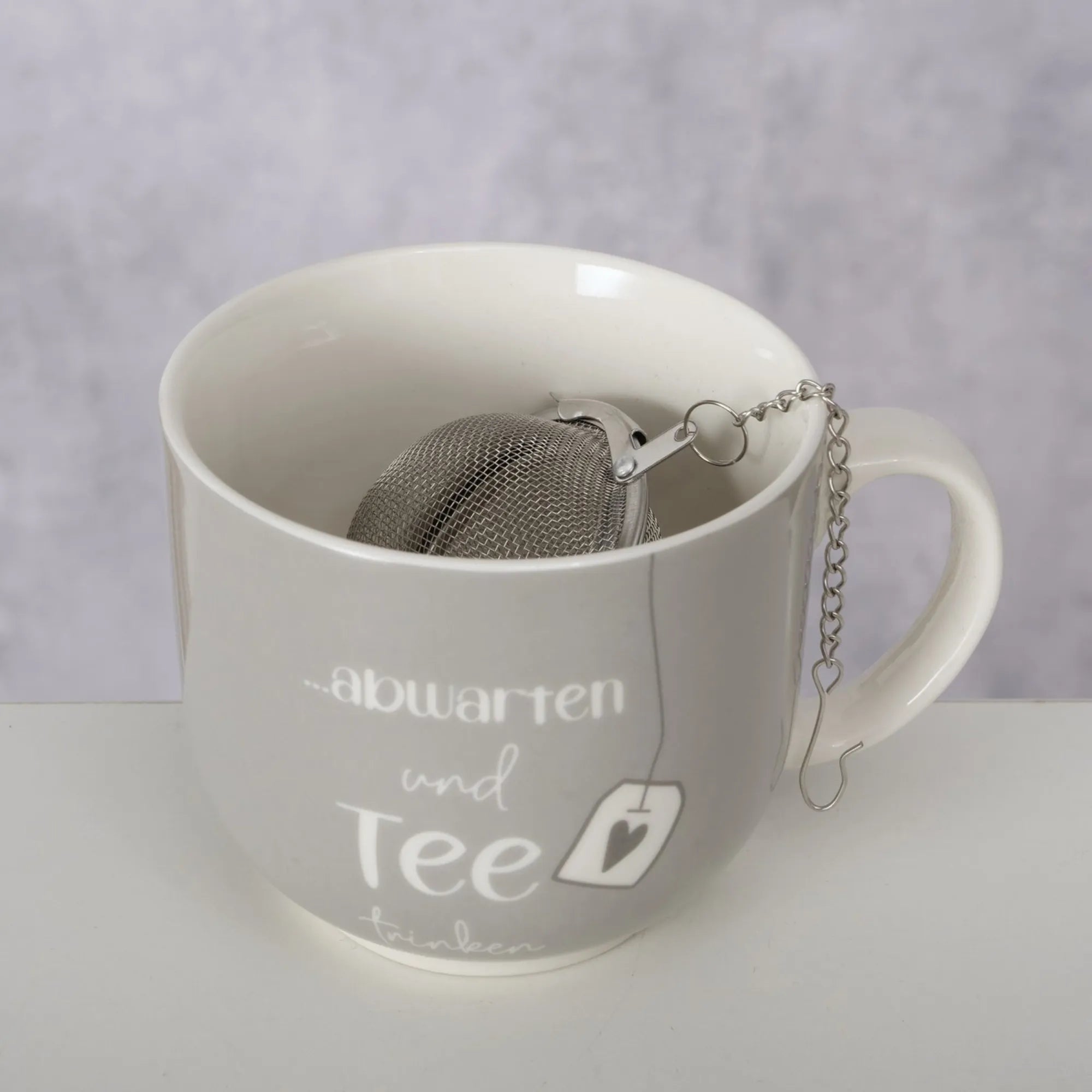 Boltze Tasse „Abwarten und Tee trinken“ mit Teesieb 300 ml
