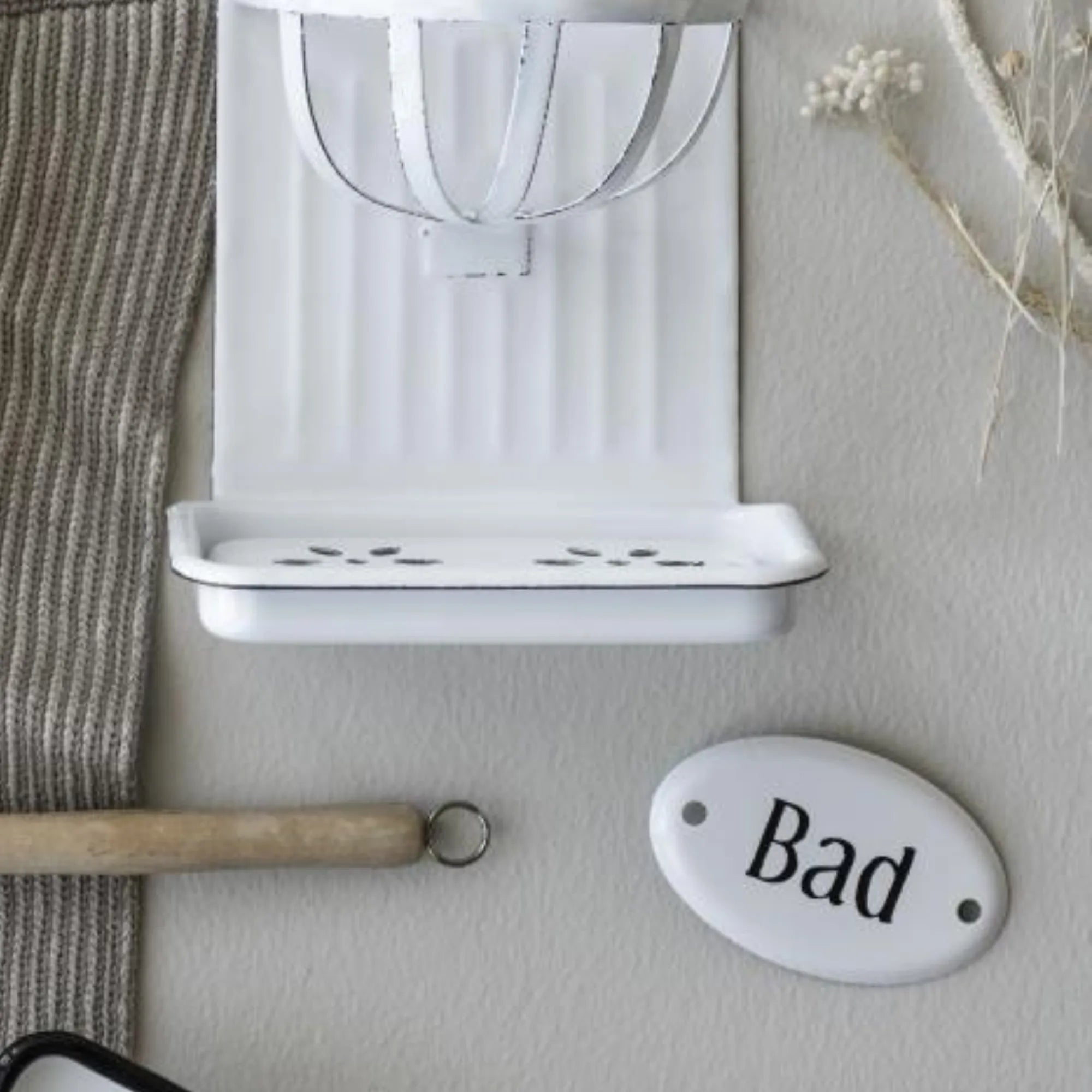 Ib Laursen Schild „Bad“ aus Metall weiß 9 cm