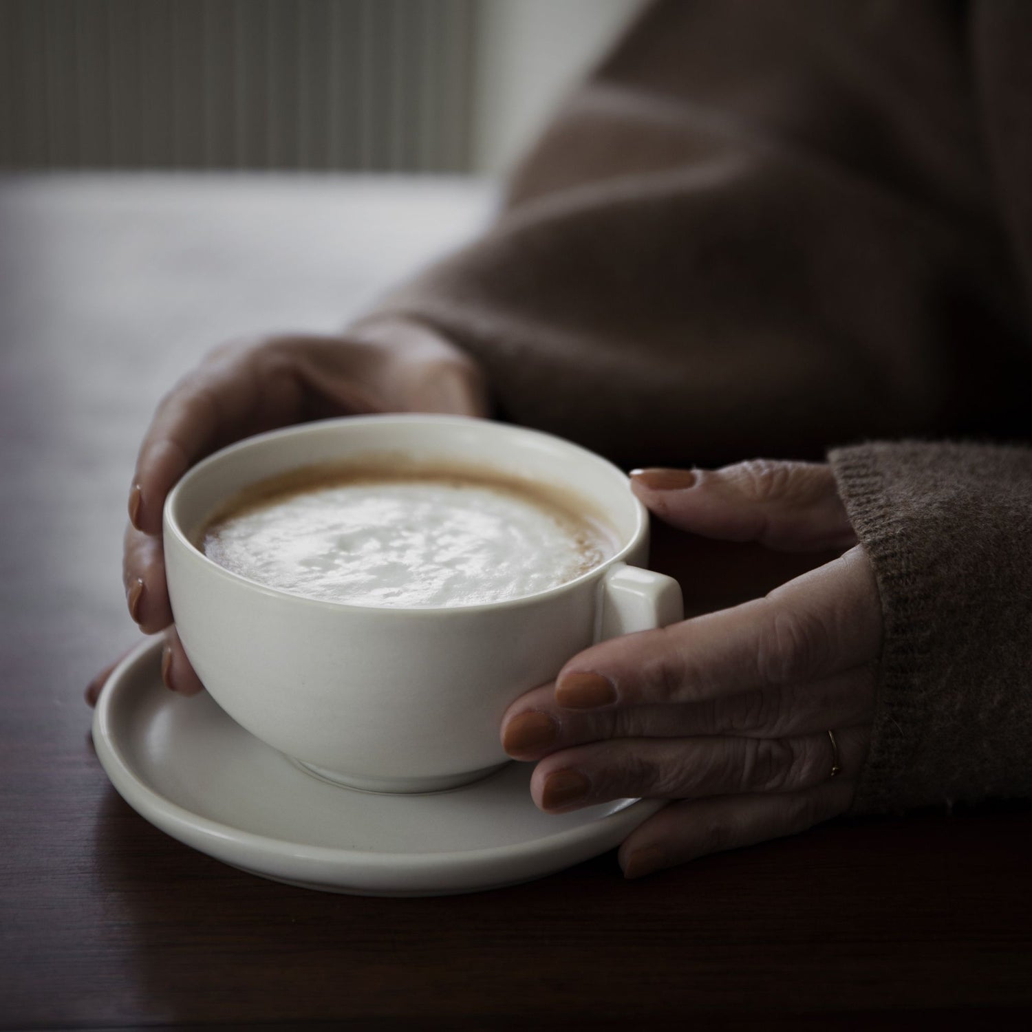 ERNST große Tasse mit Unterteller weiß sandfarben 300 ml