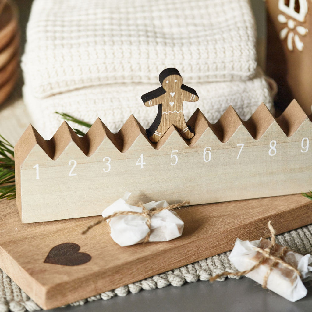 Ib Laursen Adventskalender Lebkuchenmann 50 cm Holz
