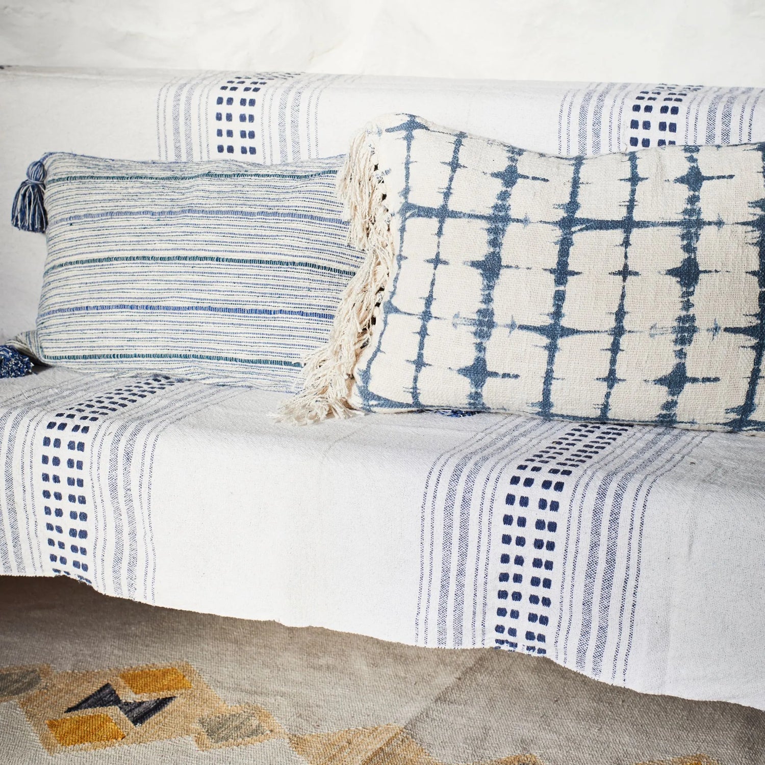 Madam Stoltz handgewebter Baumwollteppich schwarz gelb 120 x 180 cm