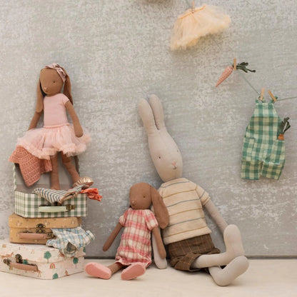 Maileg Hase Mädchen Größe 3 schokobraun mit Karo Kleid