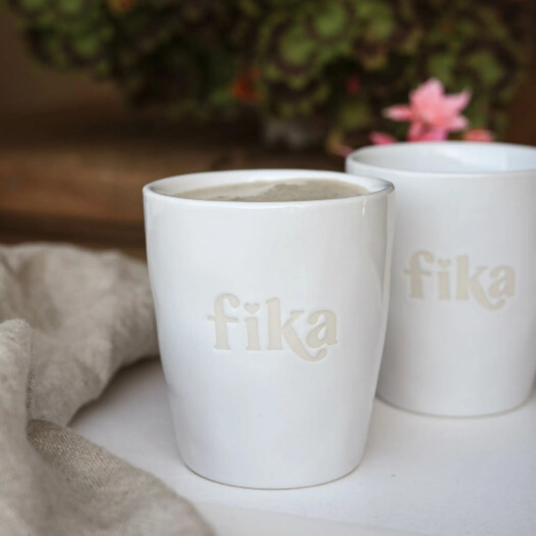 Majas Cottage Becher „Fika“ weiß 250 ml Keramik