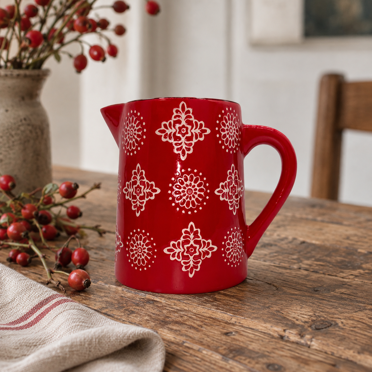 Miljögården „Merry“ Krug rot weiß 14 cm