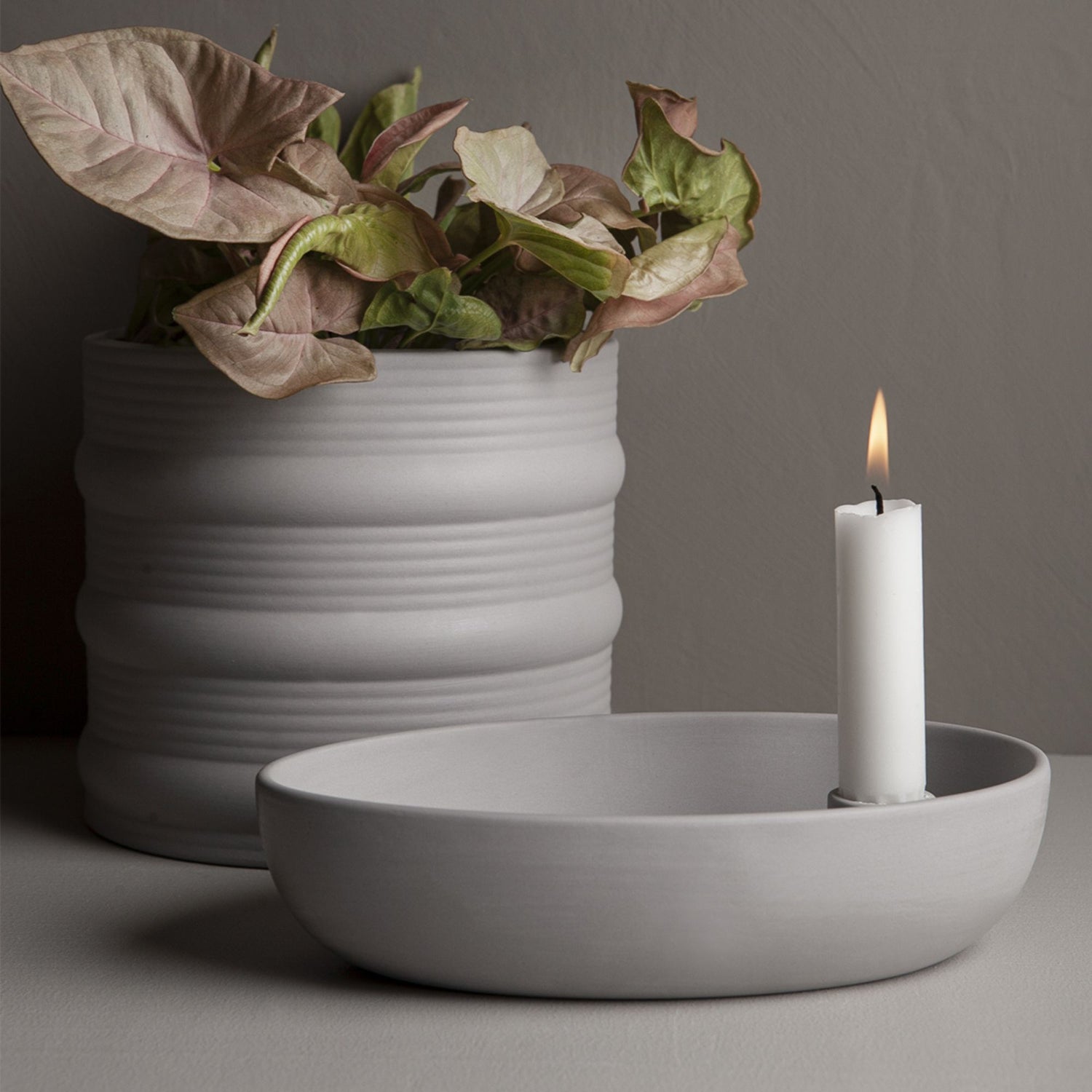 Storefactory „Lidatorp“ Kerzenhalter oval grau 21 cm